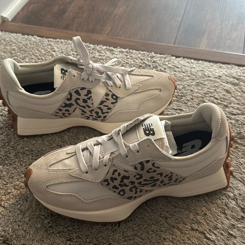 New Balance 327. Cream and Animal print. Size men’s 7.5. Fits women’s 9.